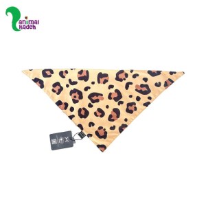 ست قلاده و دستمال گردن مخصوص نژاد بزرگ طرح پلنگی